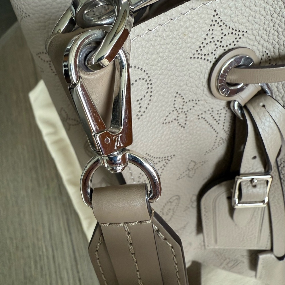 Louis Vuitton Muria bucket bag - Picture 11 of 12